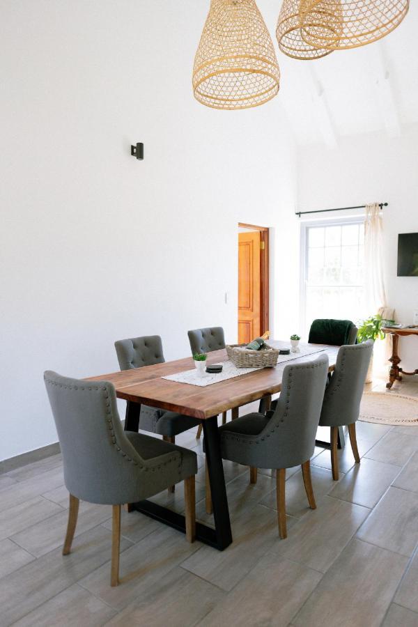 La Roche Estate Apartment *